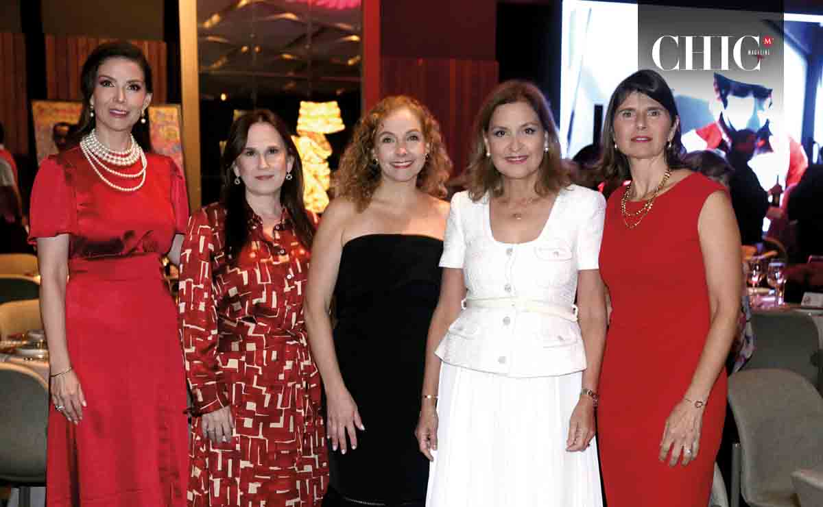 Mónica Martínez de de la Garza, Silvia Torres de Murillo, Nelva Ramírez de Garza, Ana Quiroga y Catalina Carrillo de Garza / Fotos: Omar Valdez