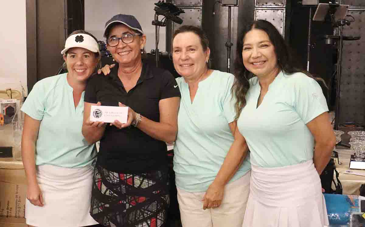 LUCY LORENZO, ROSA ESTEVE Y HORTENSIA DE SEGURA llegaron puntuales al Club Campestre Tampico
