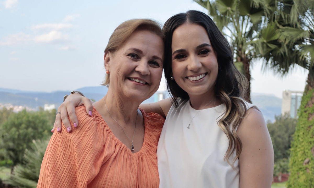 Mónica Macouzet y Mariana Macouzet