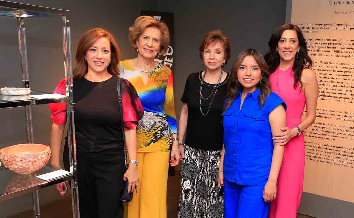 Ana Alicia Lozano, Leyla de Safi, Josefina Safi, Sofía Valdés y Sandra Safi / Fotos: Daniel Saldívar