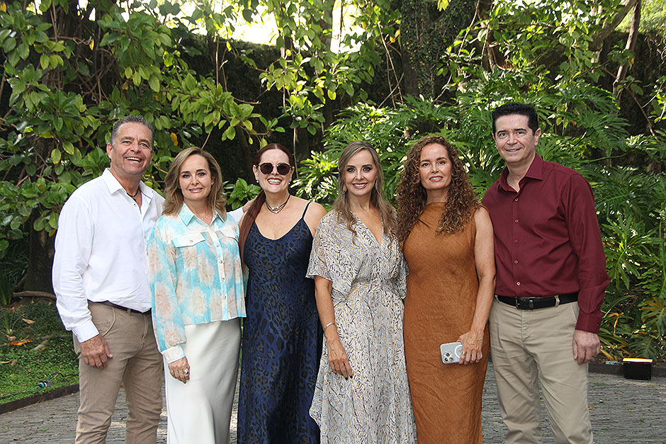 Héctor, Pina, Mónica, Érika, Martha y Jorge Bracamontes