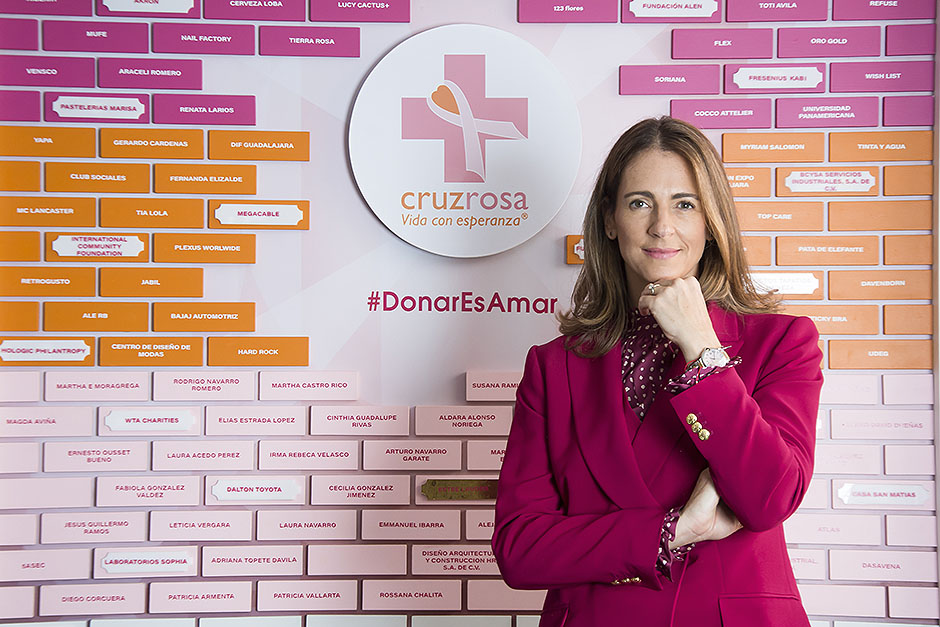 Fotos por Marifer Rached / Aldara Alonso, directora de la asociación Cruz Rosa Guadalajara.