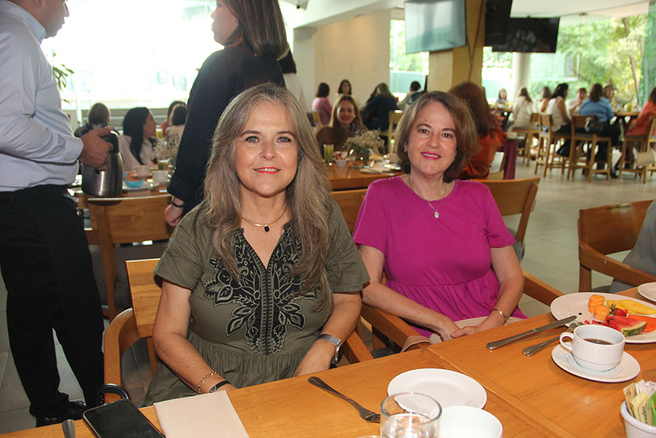 Gaby Terrazas y Lilian Almada.