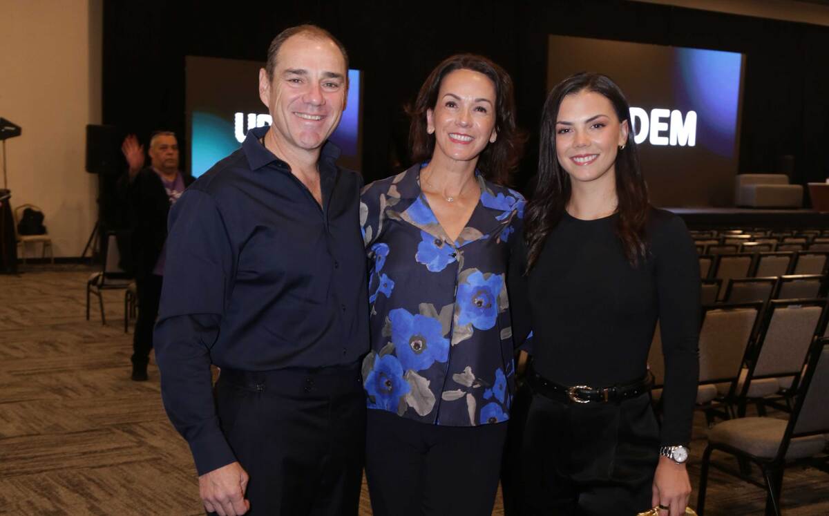 Horacio García, Sofía Izaguirre de García y Eugenia García