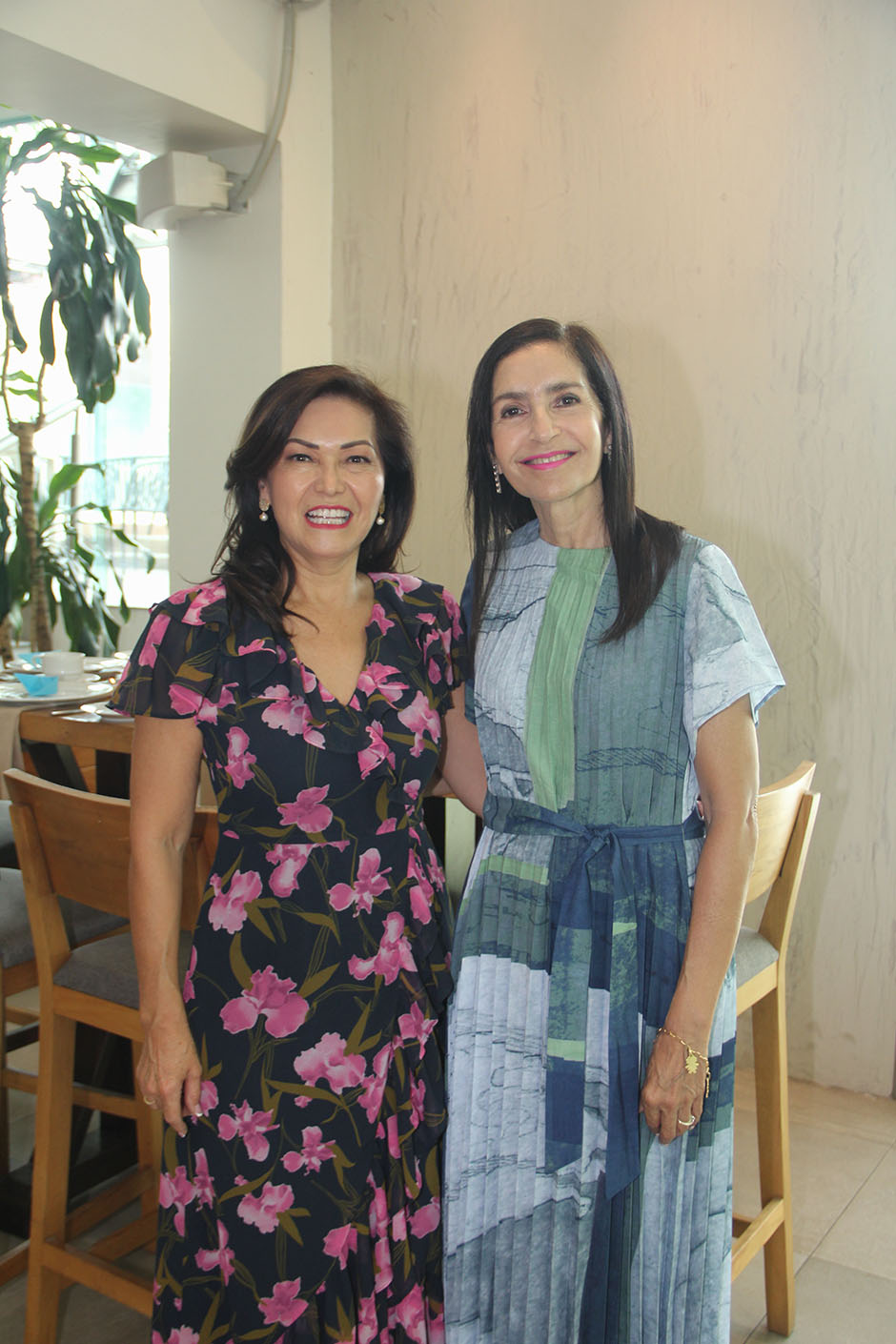 Lourdes López de Llamas y Tammy Díaz
