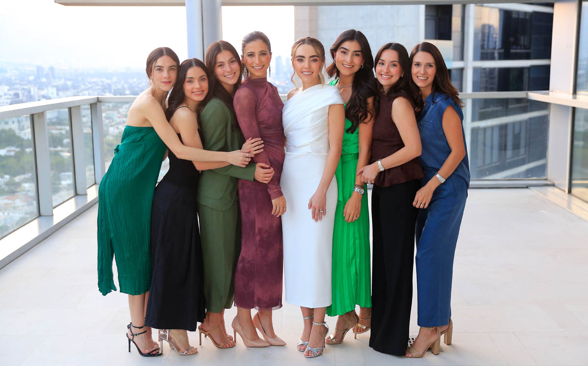 María Quintanilla, Andrea Jiménez, Fernanda Lozano, Dany Serrato, Mariana Kalifa, Magaly Sáenz, Mariana Páez y Valeria Sagaon
