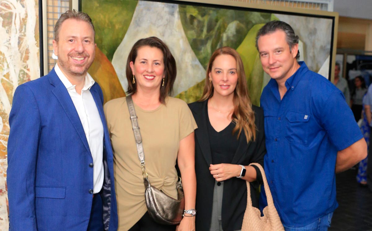 Mauricio Lowry, Sara Zorrilla, Gaby Lowry y Pablo González