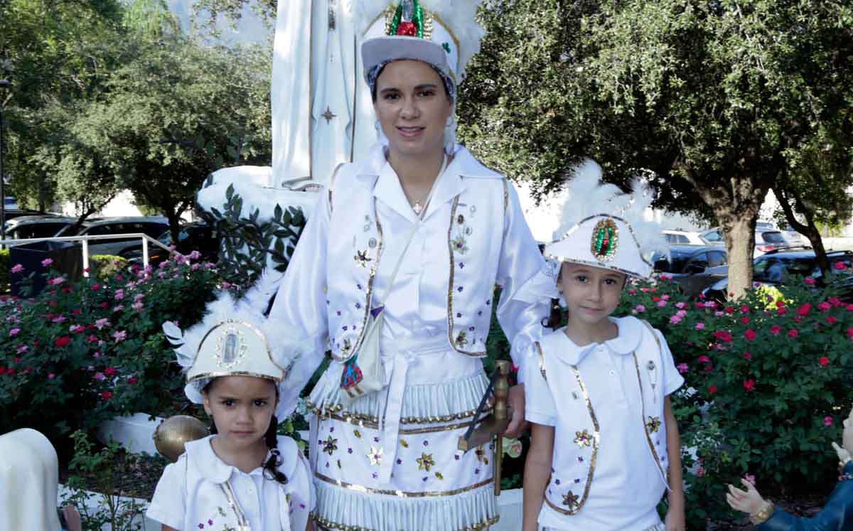 Mireya Lozano, Sofía Garza y Vanessa Garza