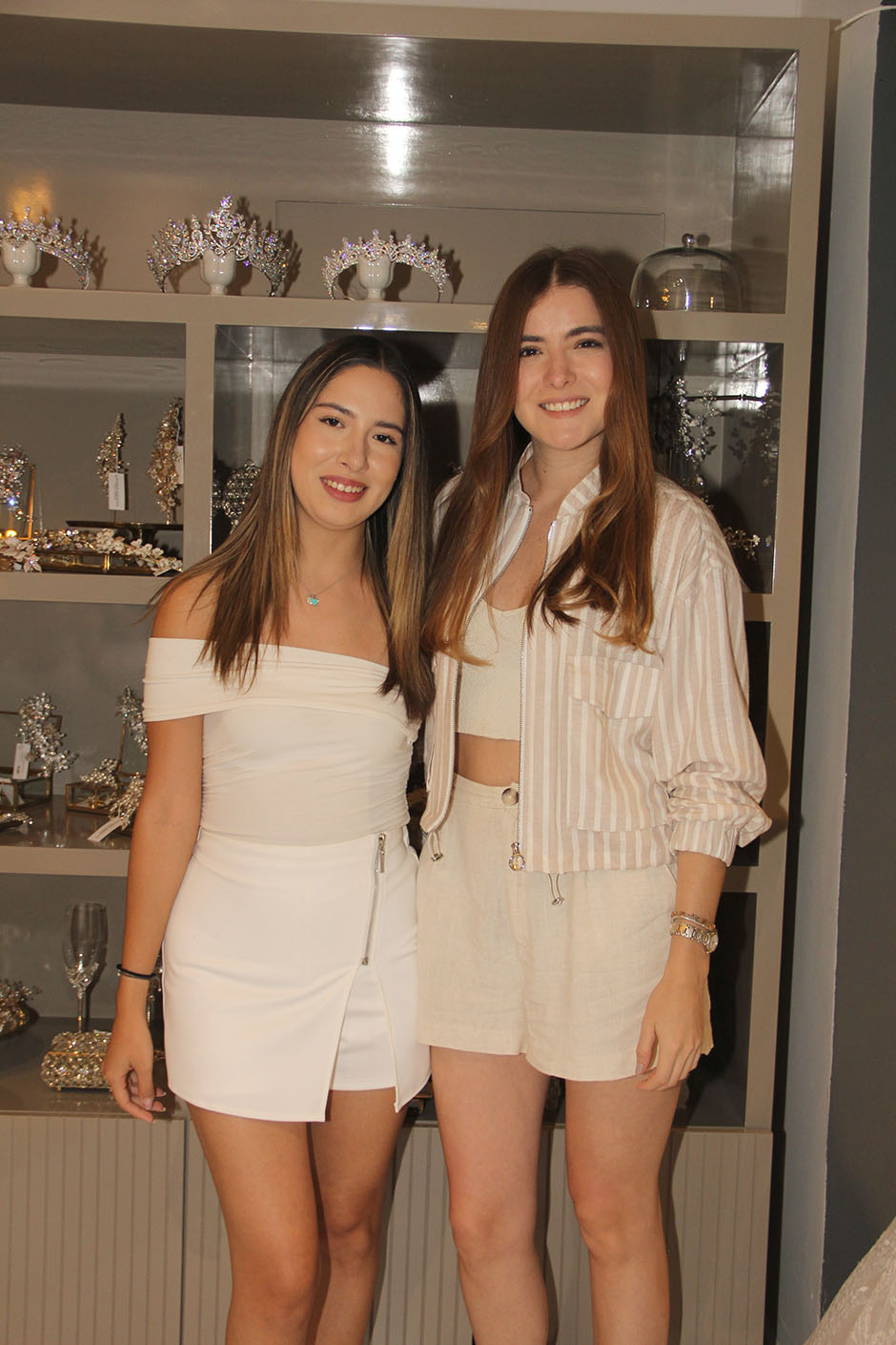 Ximena Velasco y Ana Isabel Hernández