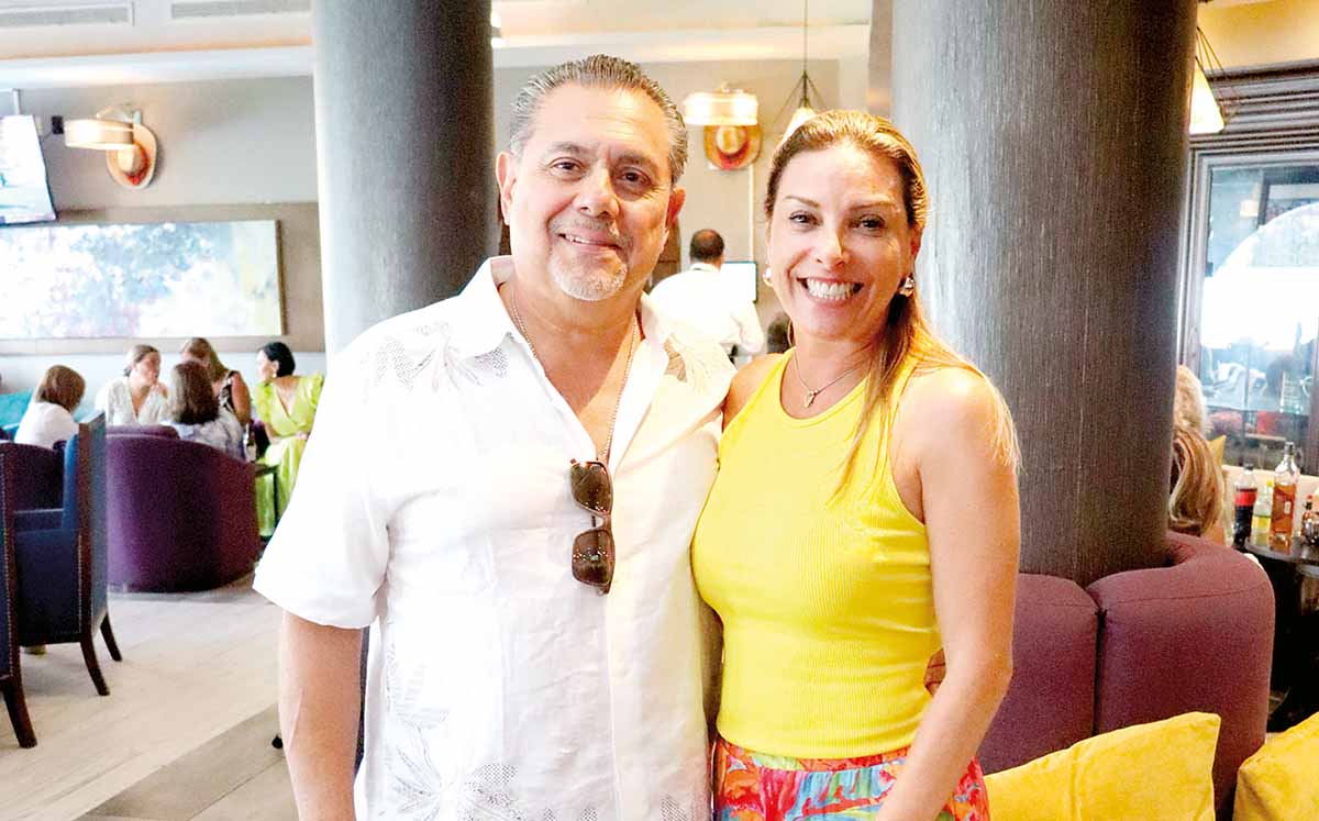 JUAN DE ANDA Y LAILA KATTAS degustaron del menú a la carta y de refrescantes drinks