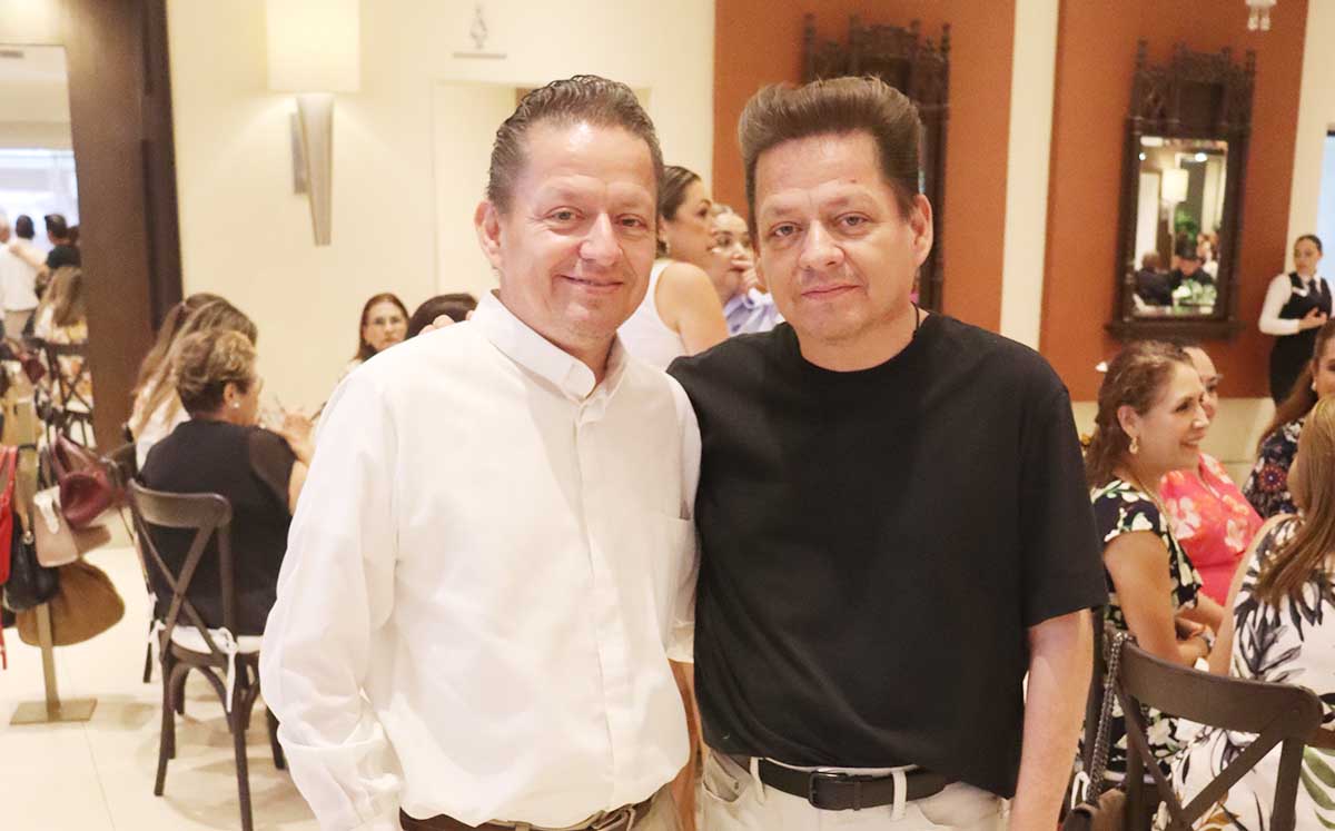 Asistencia felices de compartir este gran evento junto al Padre Gustavo Solis