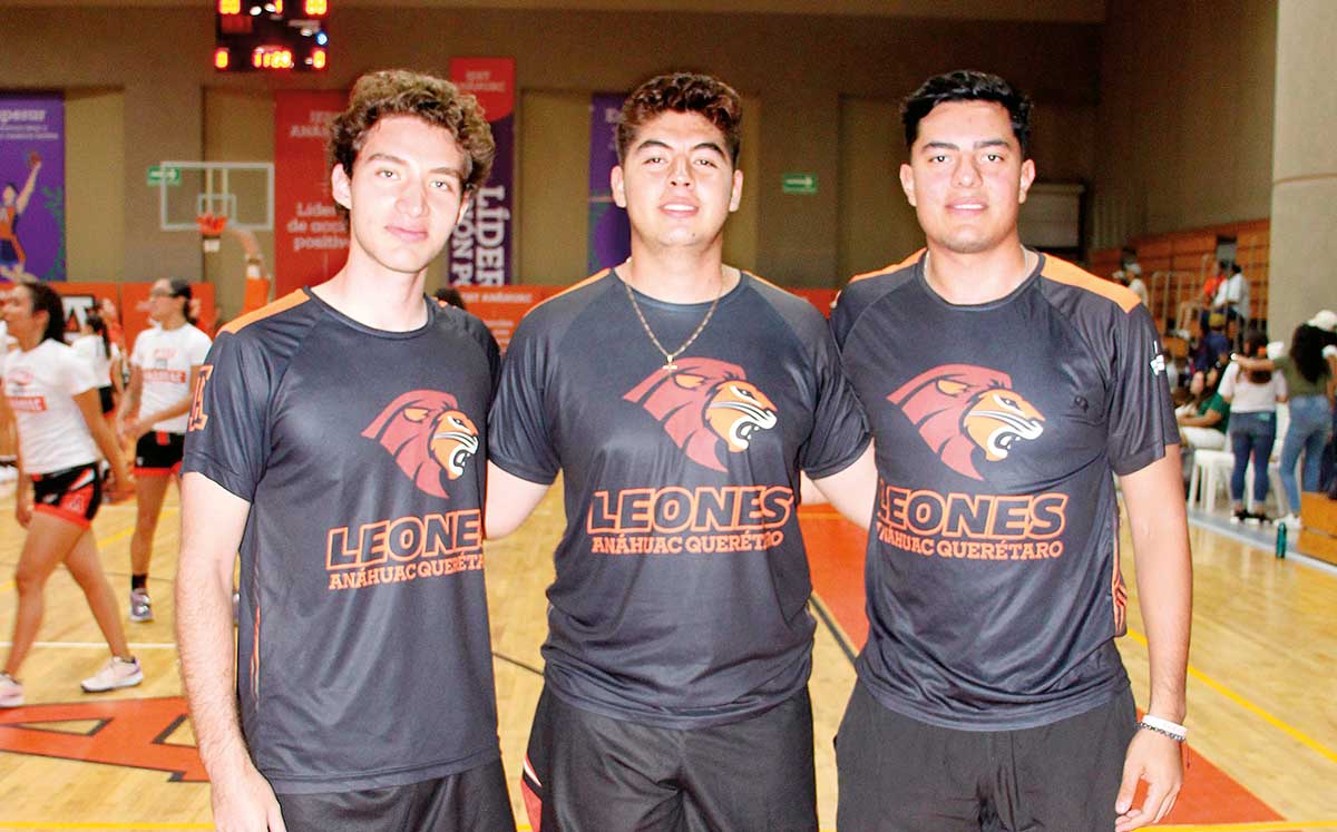 DAVID ROJAS, DANIEL ALVARADO Y EMILIO ARGUELLES llegaron puntuales a la competencia