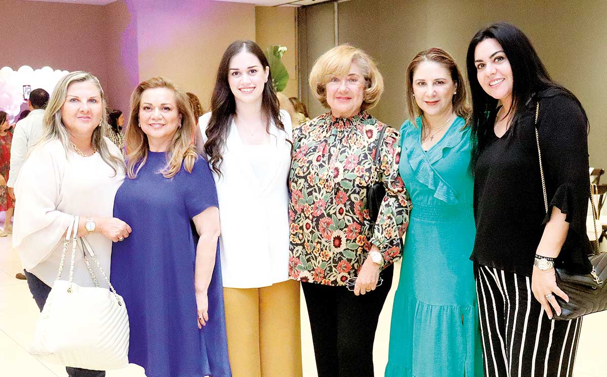 MARÍA INÉS LEAL, INÉS RANGEL, MARÍA INÉS PÉREZ, ALICIA VEGA, BRENDA LEAL Y HERMINA PÉREZ nos regalaron sus mejores sonrisas