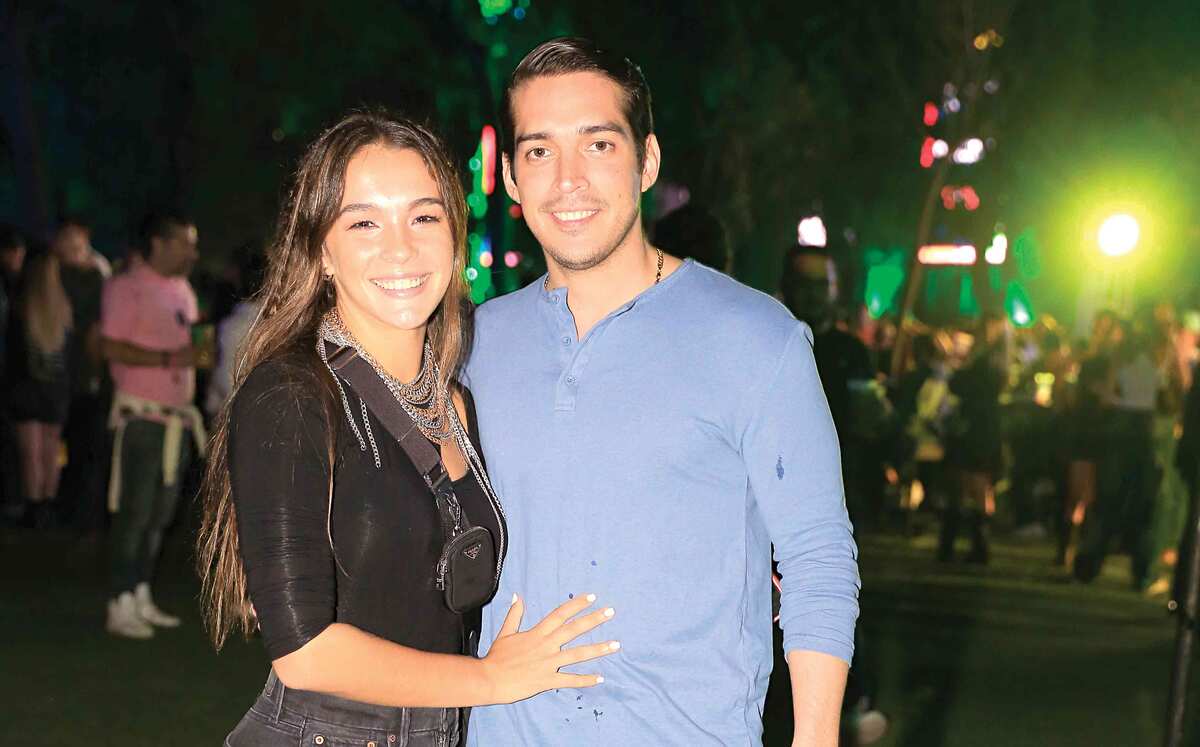 Camila Saracho y Mauricio Canales