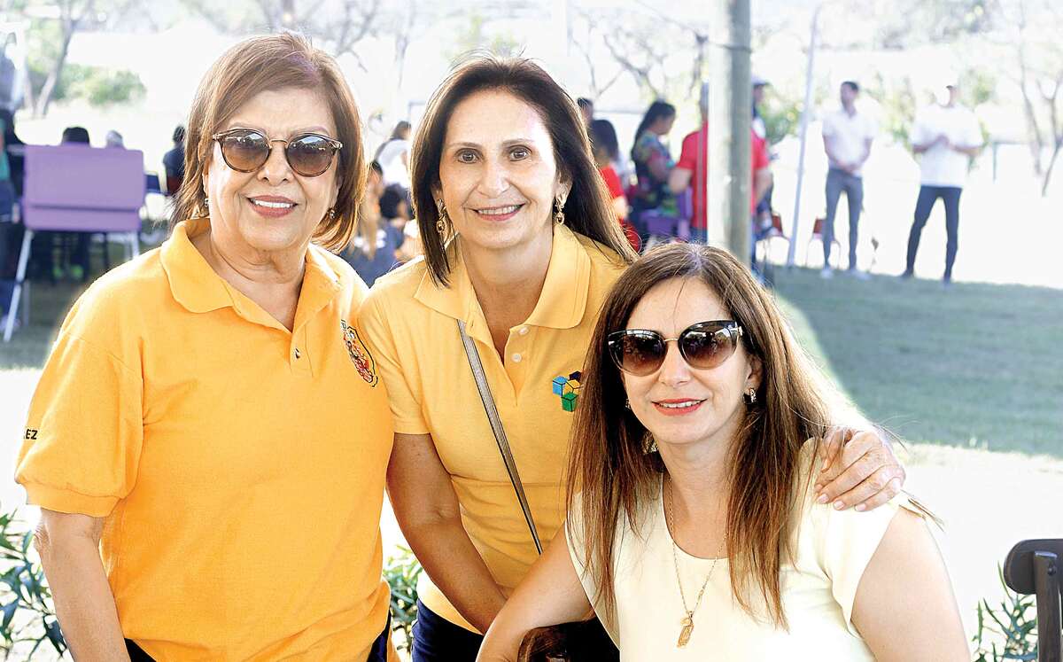 María Elena Guevara, Rosa Alicia Kalifa de Cantú y Rosa Alicia Cantú
