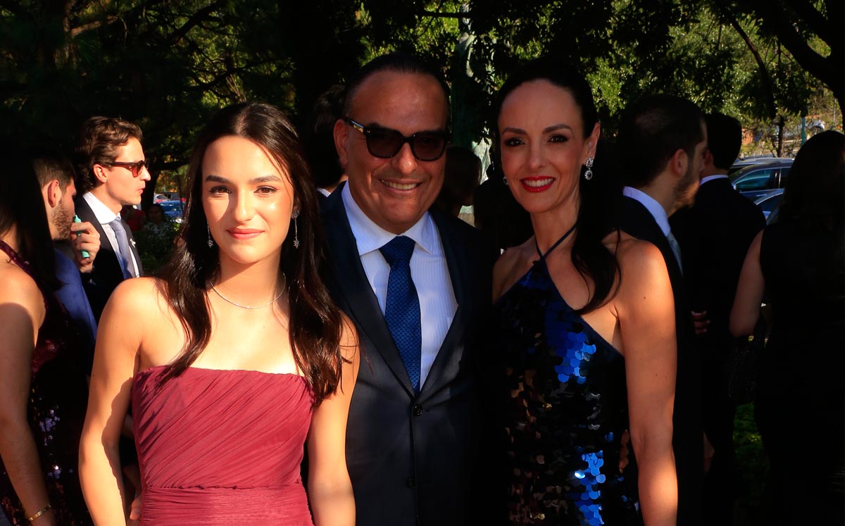 Maria Villarreal, Hector Villarreal y Martha Villarreal
