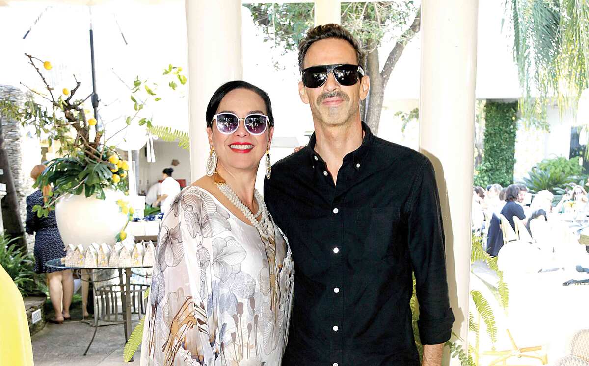 Mireya de Pérez-Salinas y Gergardo Vignau