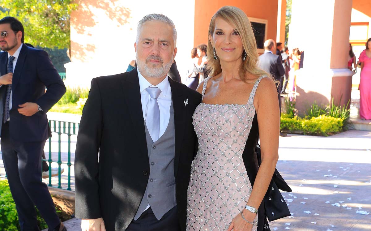 PAPÁS DEL NOVIO. David González Ballesteros  y Maru García Noriega de González Ballesteros