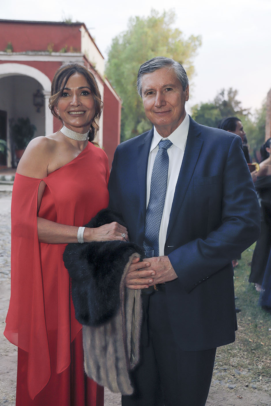 Elisa de González y Roberto González