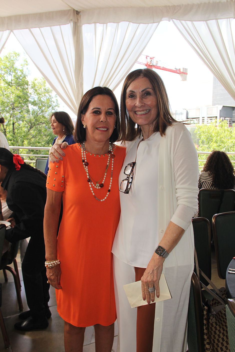 01 Adriana Suárez y Mercedes Esperalba