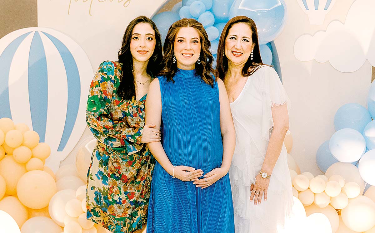 ANA MAYELA RICHO, MARIANGELA RICHO Y KENY GALINDO