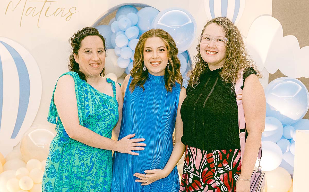 ADRIANA ORTIZ, MARIANGELA DE ILLOLDI Y ANA BETTY ORTIZ
