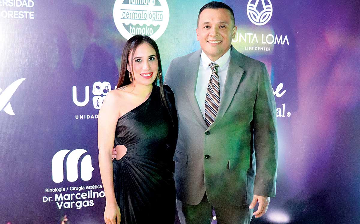 ARLETT PACHECO Y MARCELINO VARGAS llegaron con sus mejores outfits al evento