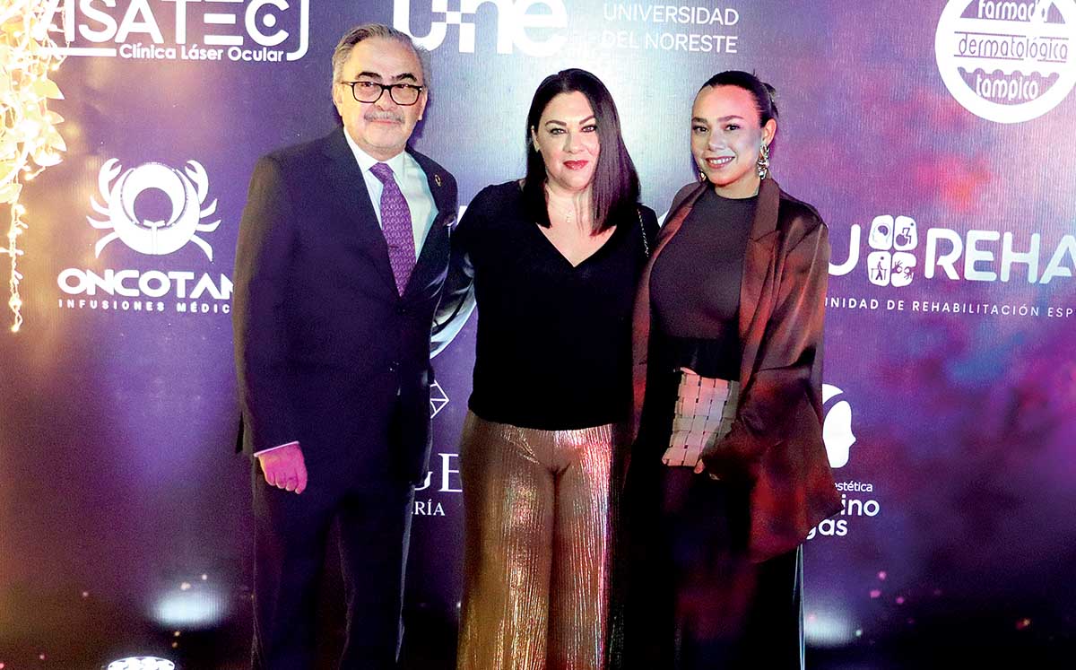 JOSÉ SIERRA, ALICIA IVETTE SIERRA Y ANA LUISA SIERRA llegaron puntuales a Central Andalina