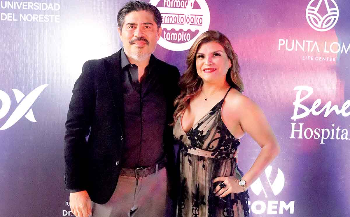 LUIS FERNANDO PÉREZ Y ERIKA RIVERA disfrutaron de la música de Gente Stelar