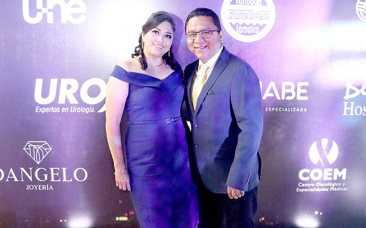 ROCIO DIEGO Y EDGAR ZUÑIGA disfrutaron de la música de Gente Stelar