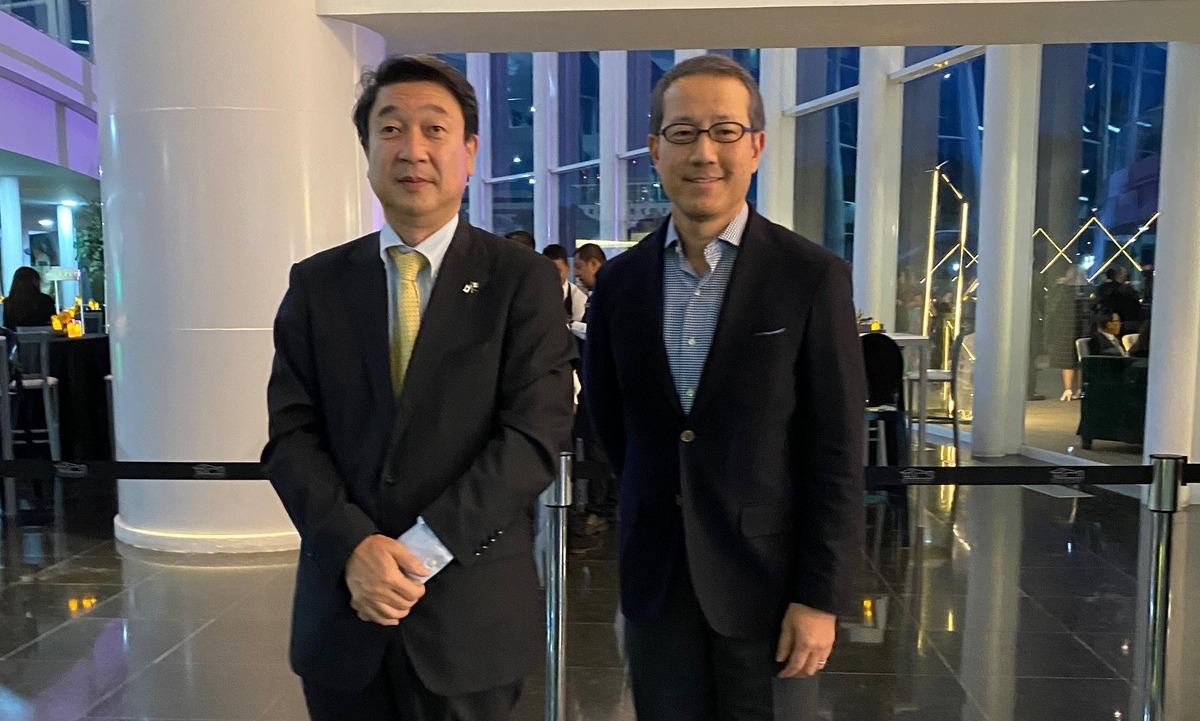 Katsumi Itagaki y Takaaki Kuga
