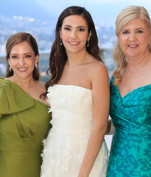 Lorenza Herrera, Isabella Bardawill y Norma Kalionchiz
