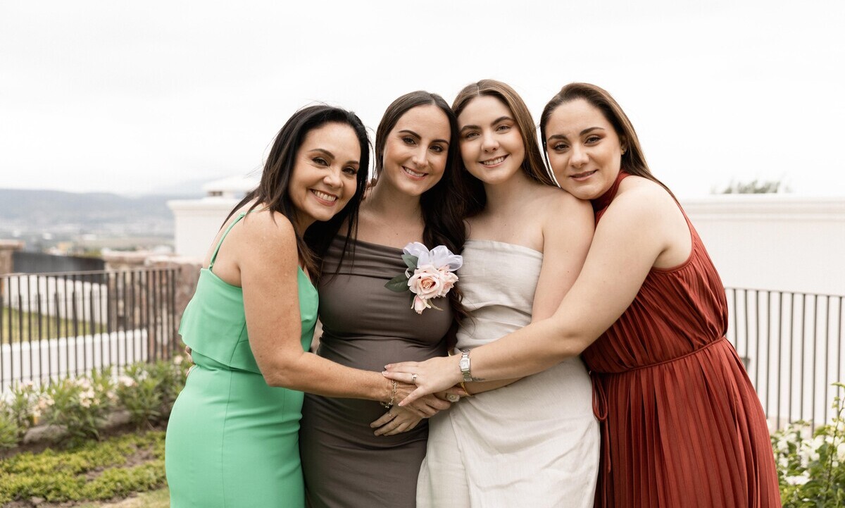Mayela Flores, Úrsula Espinoza, María Paula Espinoza Y Mayela Espinoza