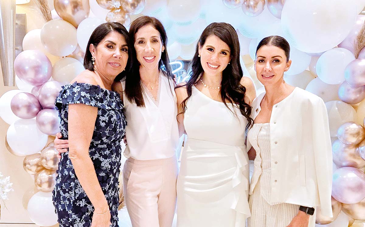 CANE ELIZONDO, YUYIS GARCÍA, MARIANA CASTAÑEDA y ZAIRA DE GARCÍA disfrutaron de la despedida de soltera de Mariana en el salón Giralda