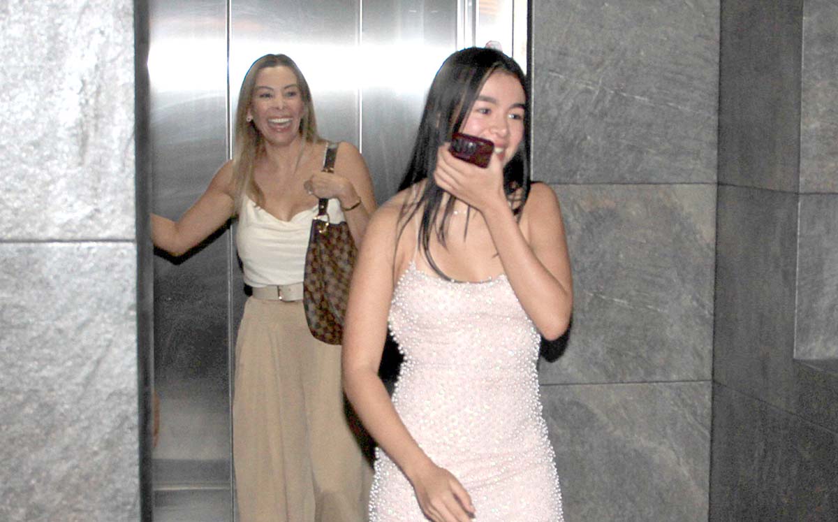 GABY ENRIQUEZ y ANA SOFÍA MARTÍNEZ tuvieron un divertido momento en el festejo