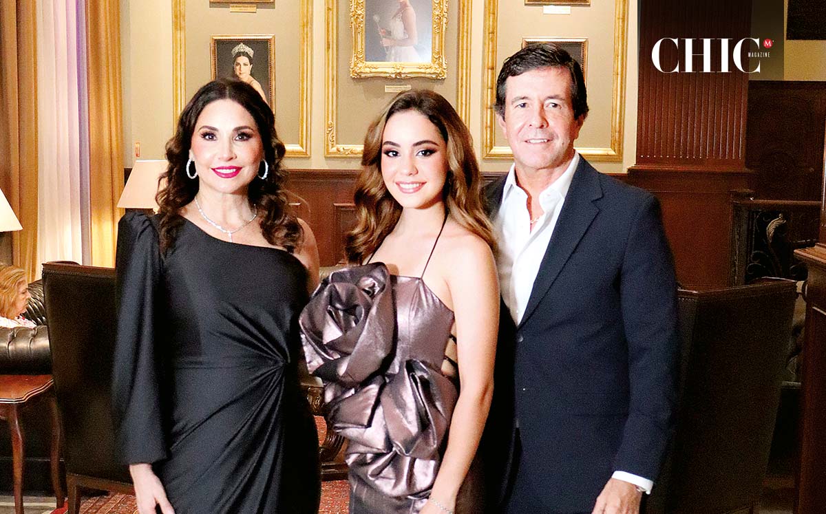 REBECA SALAZAR, NATALIA FERNÁNDEZ Y ALEJANDRO FERNÁNDEZ felices en la gala de hispanidad