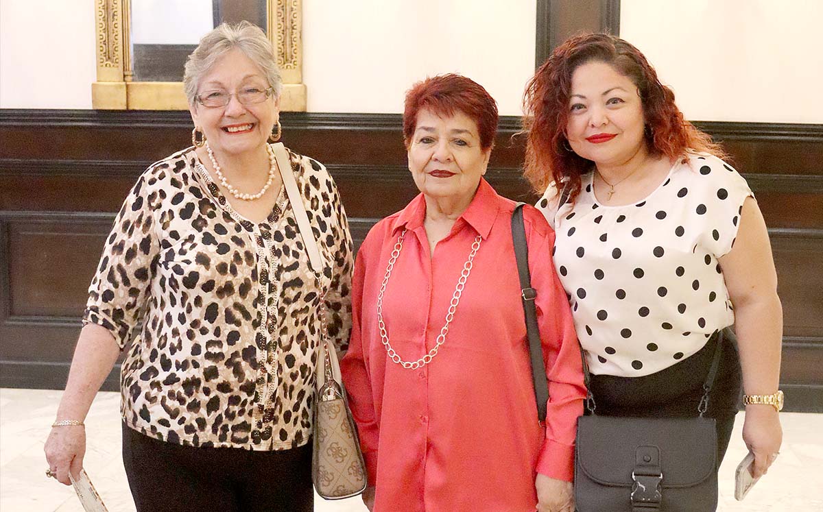 ROSA MARÍA AGUAYO, CONCHITA GARZA Y CLAUDIA FLORES disfrutaron de la gala de hispanidad en el Casino Tampiqueño