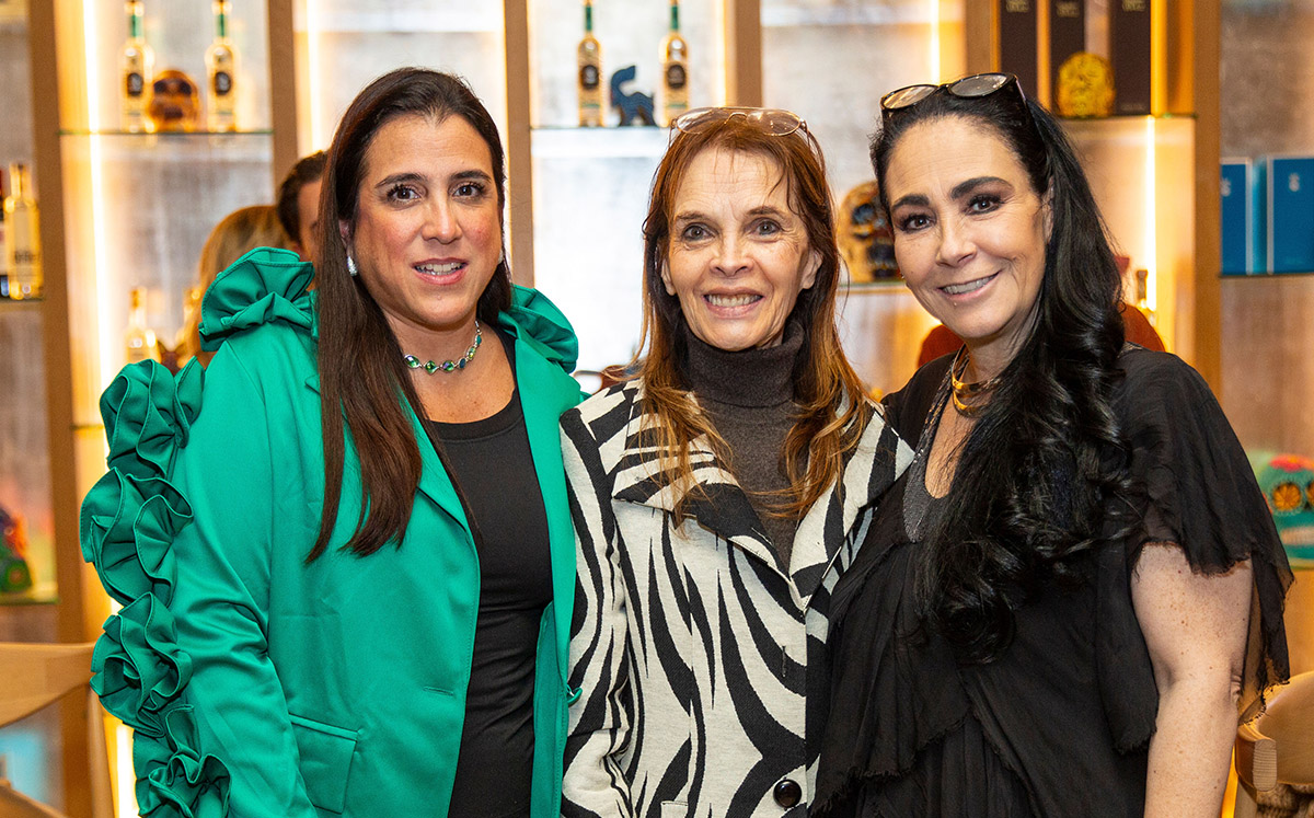 Viviana Prat, Helena Lozoya y Veronica Chávez