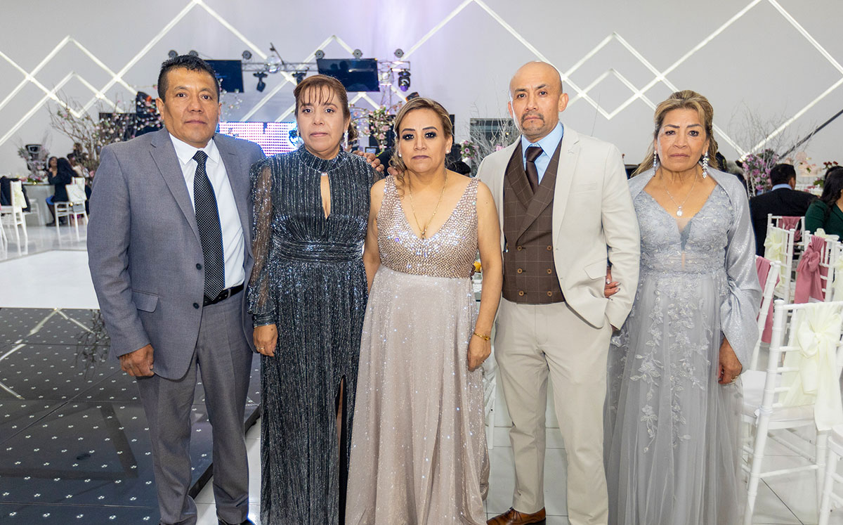 Familia Abasolo (Edgar Segura / Braulio García)