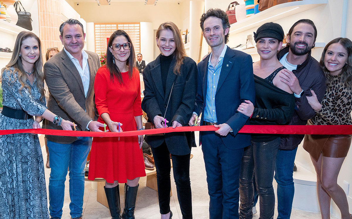 Ingrid Martz, Gerardo Alonso, Angélica Alonso, Kika Edgar, Rafa Picard, Lisset, Carlos Giron y Andy Sola