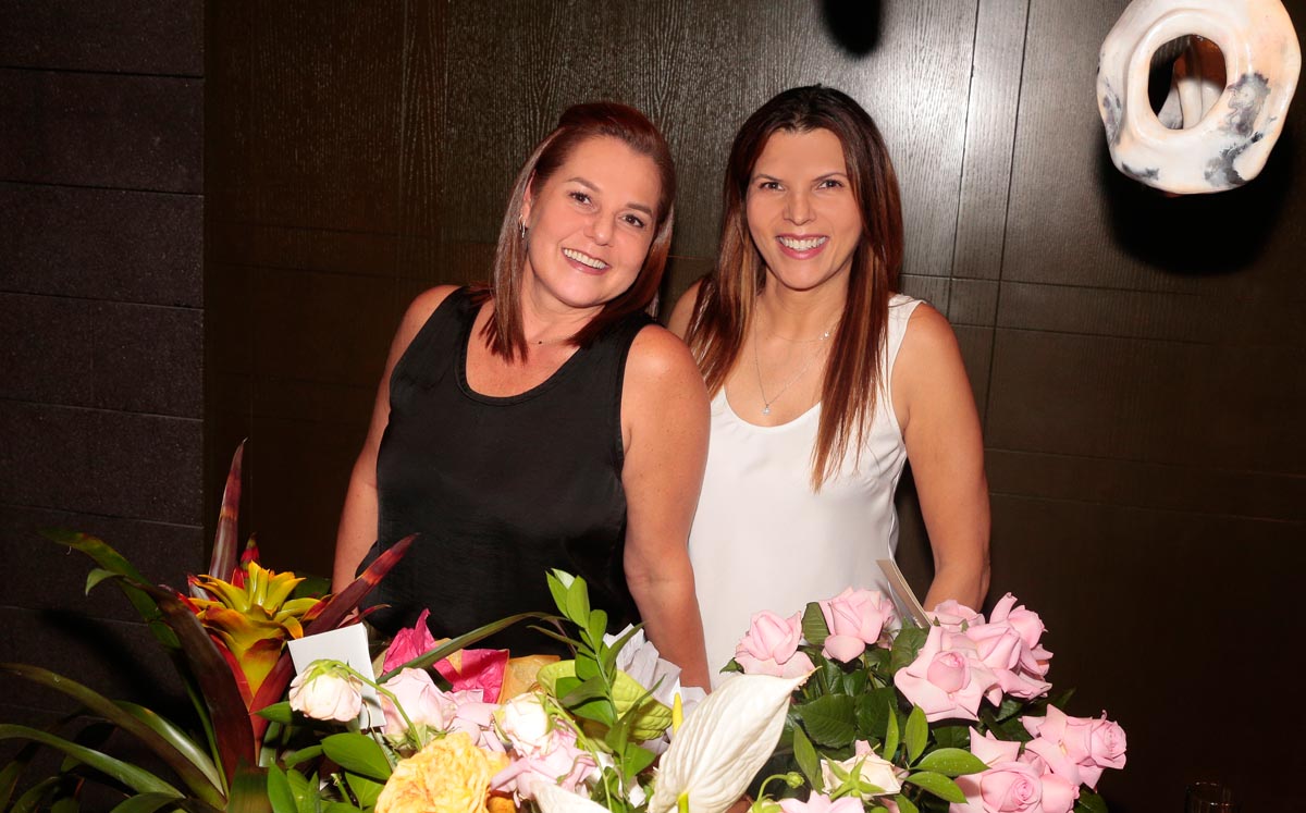 Ana Valdés y Michelle Savignon