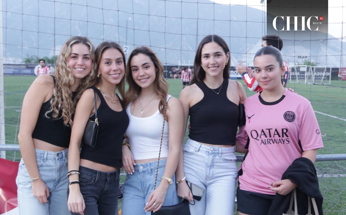 Camila Schkaiban, Carlota Herrera, Natalia Fernández, Mariana Rodríguez y Fernanda Mitre 1