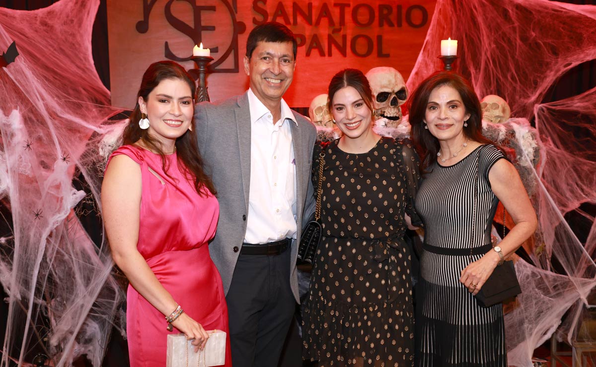 Marifer, Francisco, Andrea y Beatriz