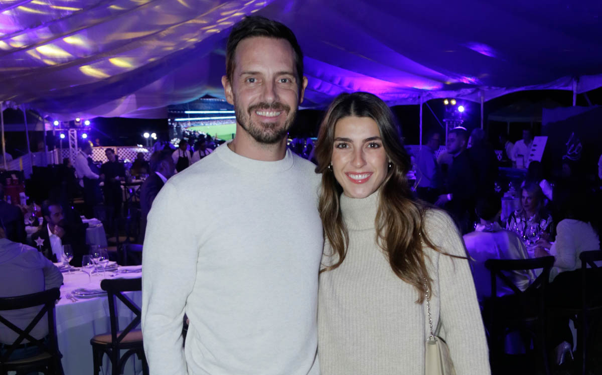Román Rivera y Mariel Hauser