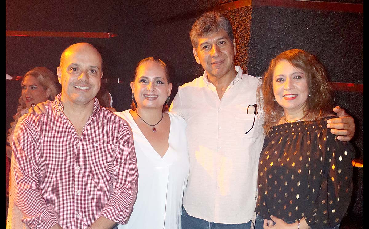 Asistencia llegaron puntuales al evento
