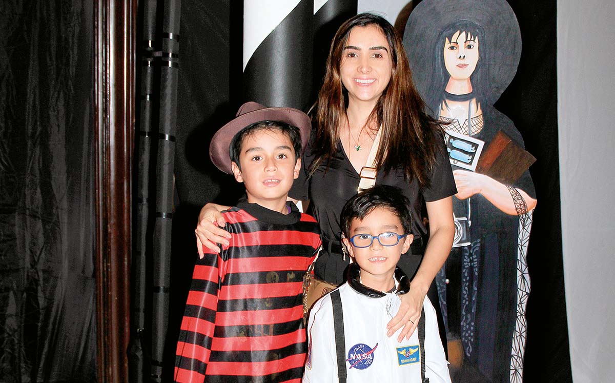 MARIANA CORONA, MARIANO CONDE Y JOSÉ CORONA nos enamoraron con sus disfraces