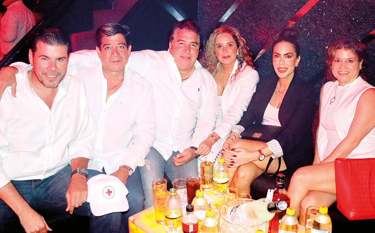 RAÚL DEL TORO, JAVIER CASANOVA, JESÚS ALTAMIRANO, GABY GONZÁLEZ DE LEÓN, ALEJANDRA VELA Y ADRIANA GARCÍA llegaron puntuales a Byblos