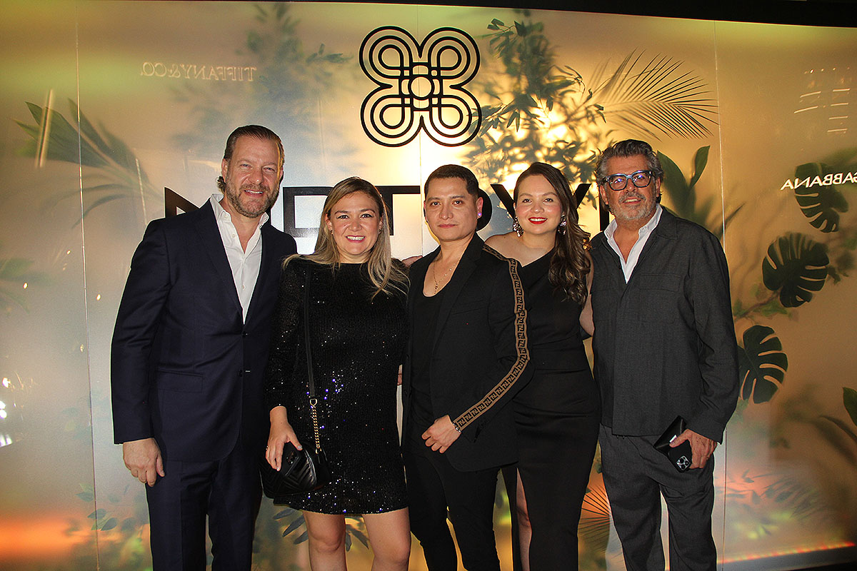 01 Alexis Elstein, Karla Preciado, Emanuel Martínez, Liliana Laredo y Carlos Salcido