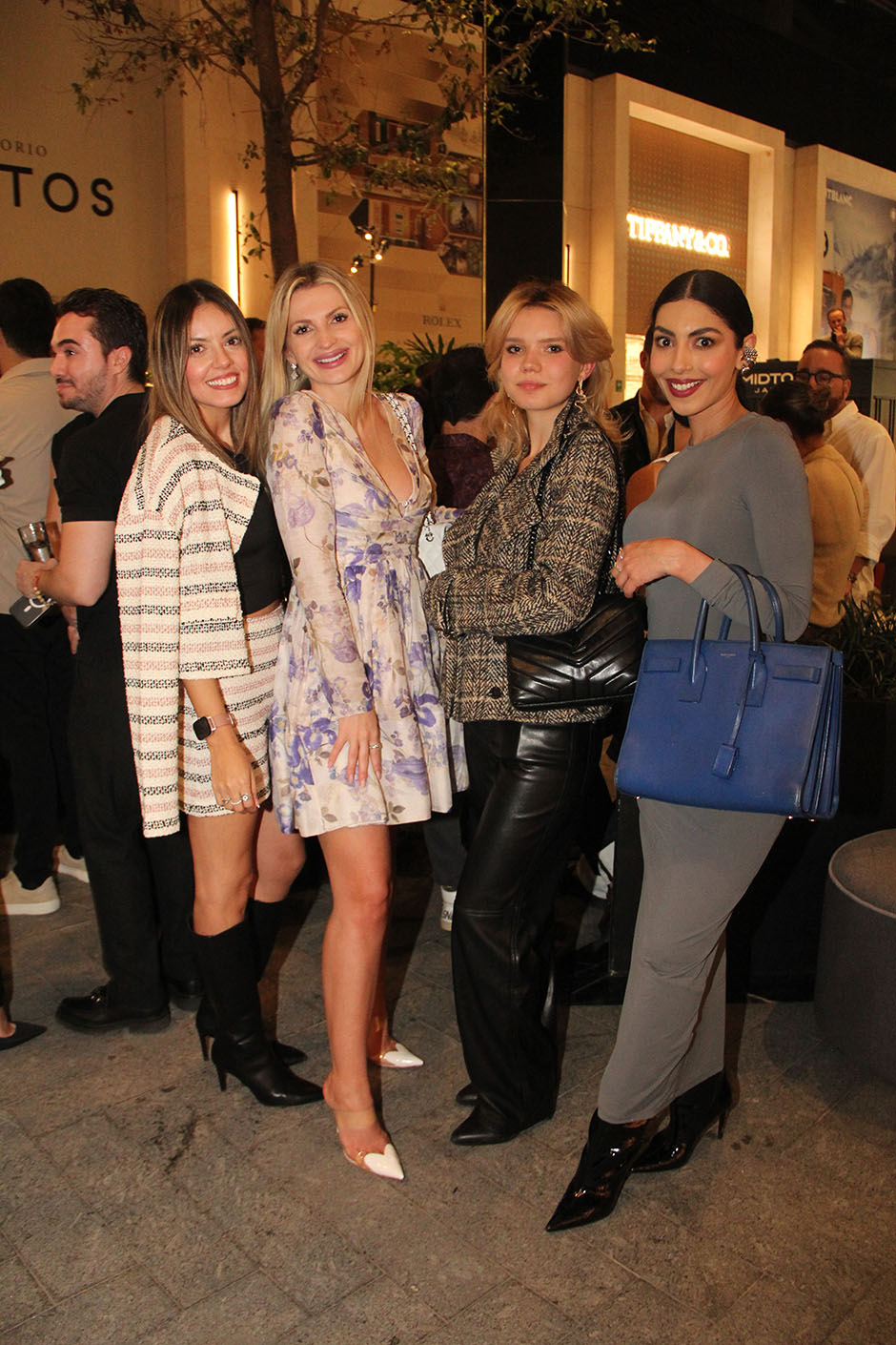 Kenya Castrejón, Natasha Nikova, Axi Alexandrova y Rocío Velasco.