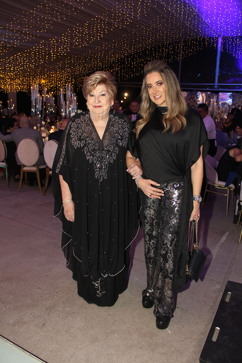 Linda Bazúa y Linda Gamboa.